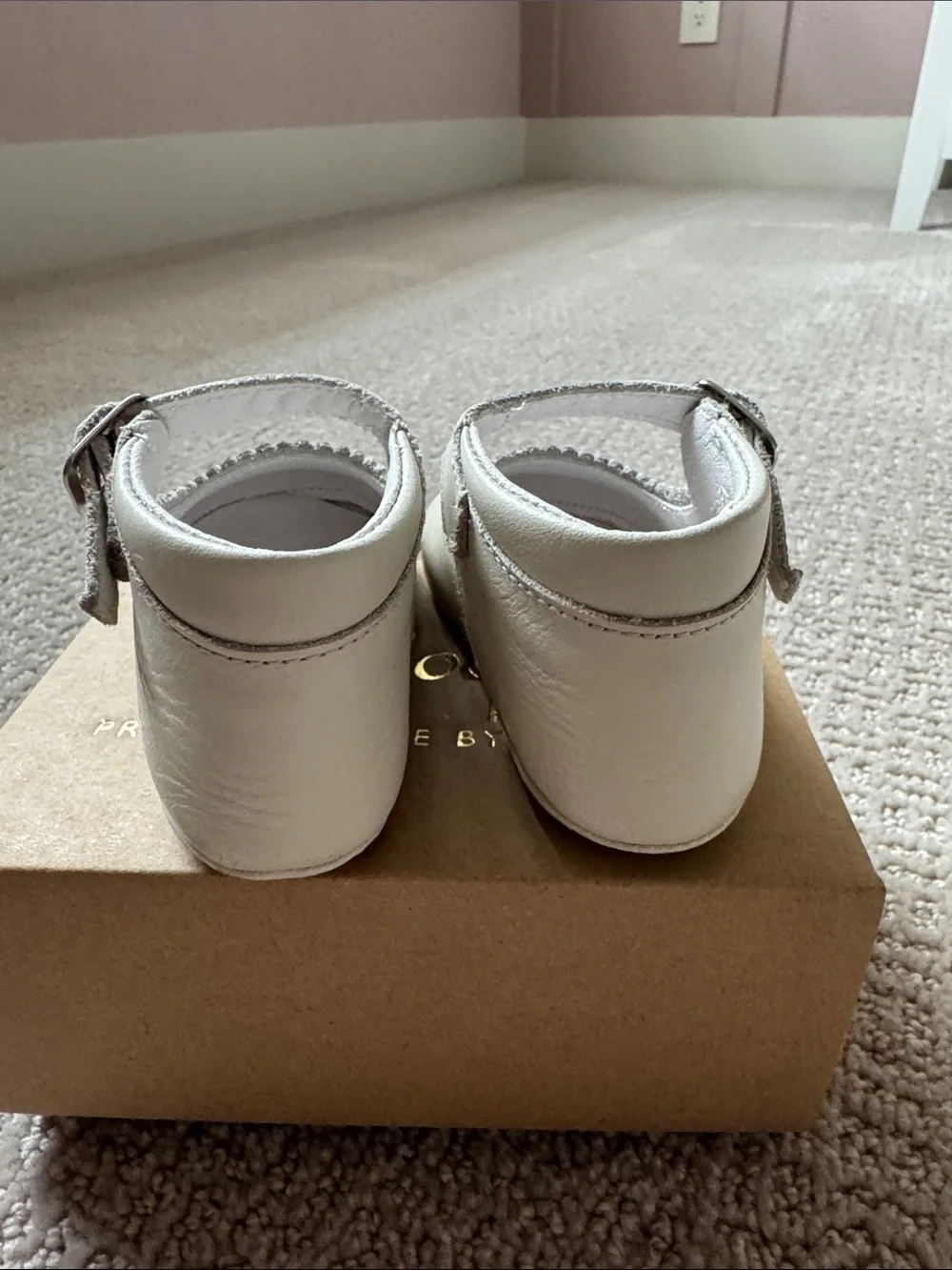 Classic Toddler Mary Jane Shoes in Cream - Scallop Strap